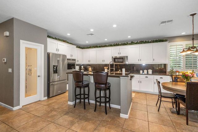 3364 Silverwood St, Escalon, CA 95320