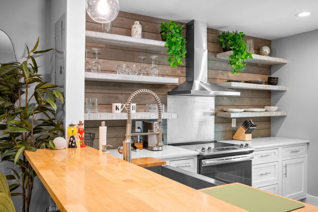 5016 Alpha Street, North Charleston, SC 29405