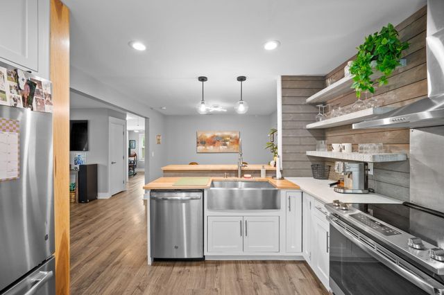 5016 Alpha Street, North Charleston, SC 29405