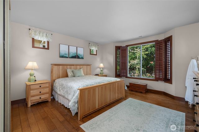 4805 Meriwood Drive NE, Lacey, WA 98516
