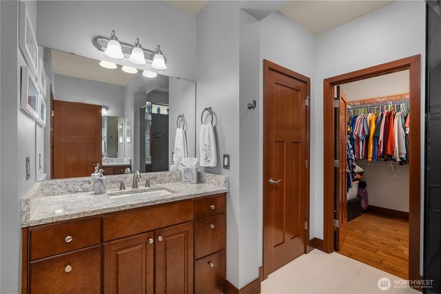 4805 Meriwood Drive NE, Lacey, WA 98516