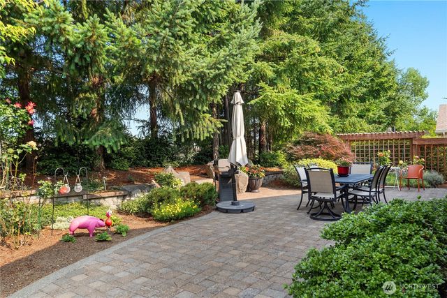 4805 Meriwood Drive NE, Lacey, WA 98516