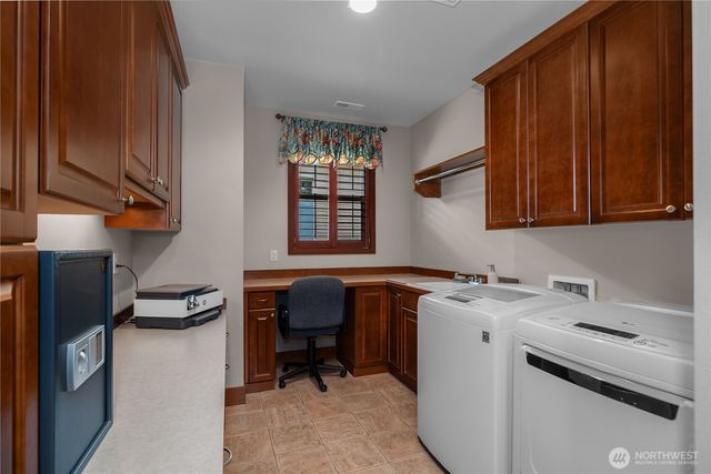 4805 Meriwood Drive NE, Lacey, WA 98516