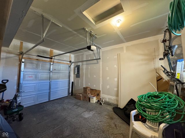 7235 Wilshire Way, Avon, IN 46123