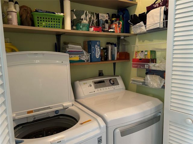 1359 GLENDALE CIRCLE W 214, Sarasota, FL 34232