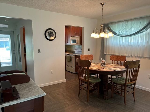 1359 GLENDALE CIRCLE W 214, Sarasota, FL 34232