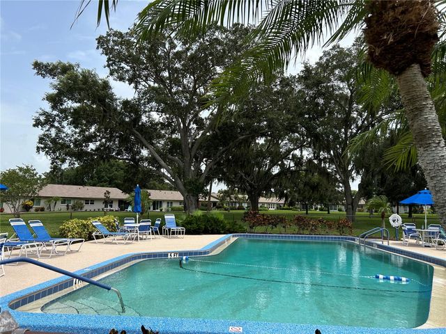 1359 GLENDALE CIRCLE W 214, Sarasota, FL 34232