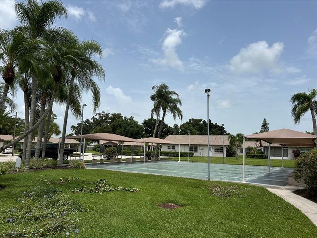 1359 GLENDALE CIRCLE W 214, Sarasota, FL 34232