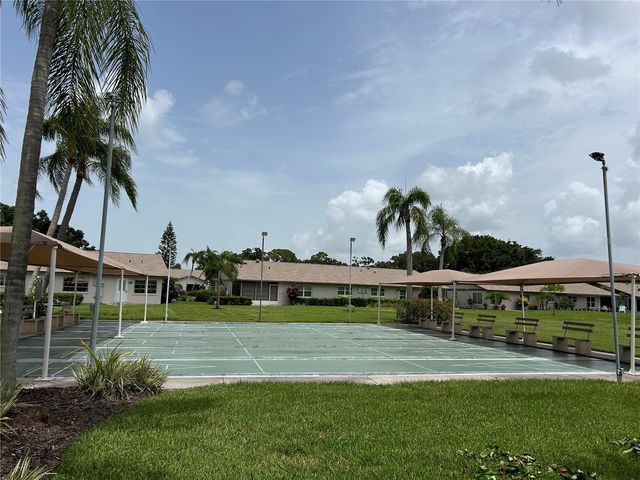 1359 GLENDALE CIRCLE W 214, Sarasota, FL 34232
