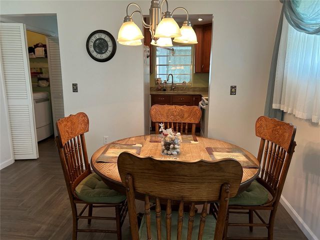 1359 GLENDALE CIRCLE W 214, Sarasota, FL 34232
