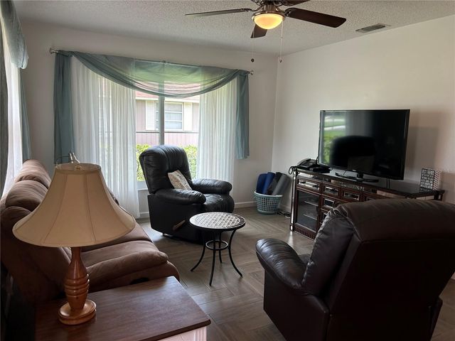 1359 GLENDALE CIRCLE W 214, Sarasota, FL 34232