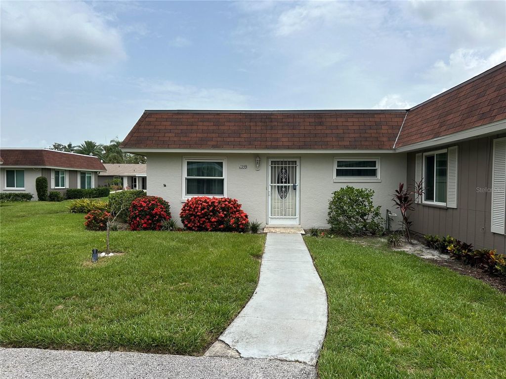 1359 GLENDALE CIRCLE W 214, Sarasota, FL 34232
