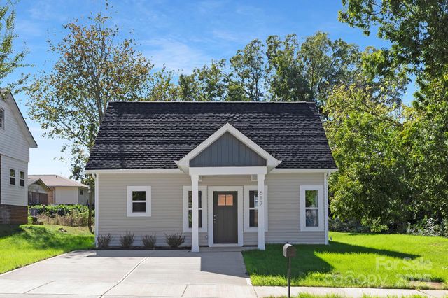 1203 S Railroad Street, Salisbury, NC 28144