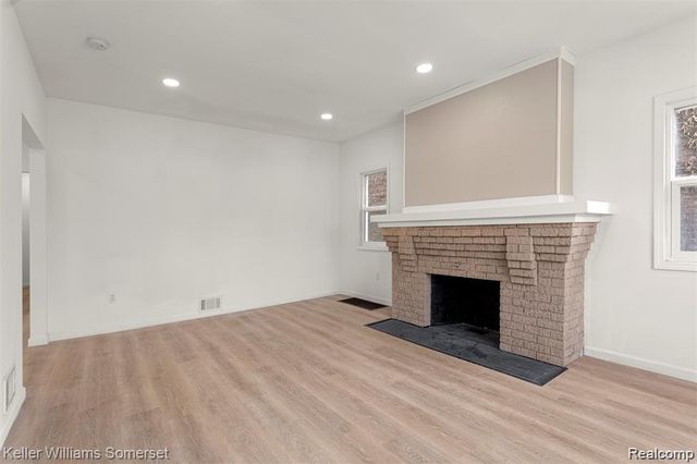 7432 Churchill Street, Detroit, MI 48206