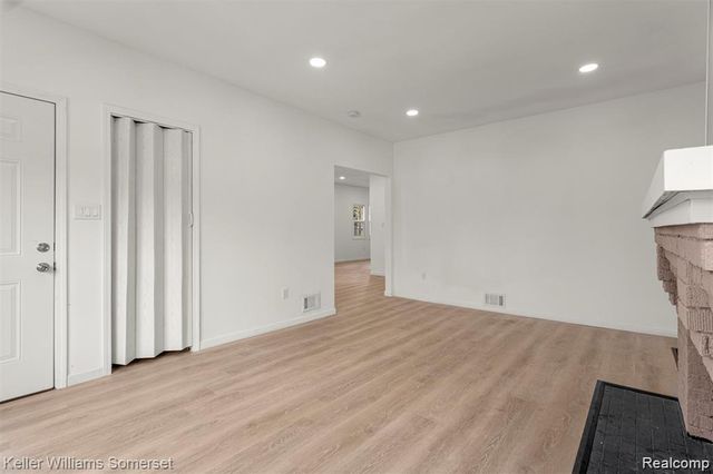 7432 Churchill Street, Detroit, MI 48206