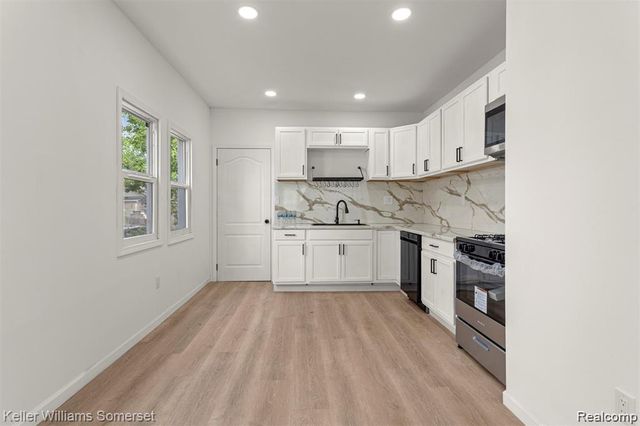 7432 Churchill Street, Detroit, MI 48206