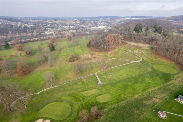 1608 Saint Andrews Dr, South Strabane, PA 15301