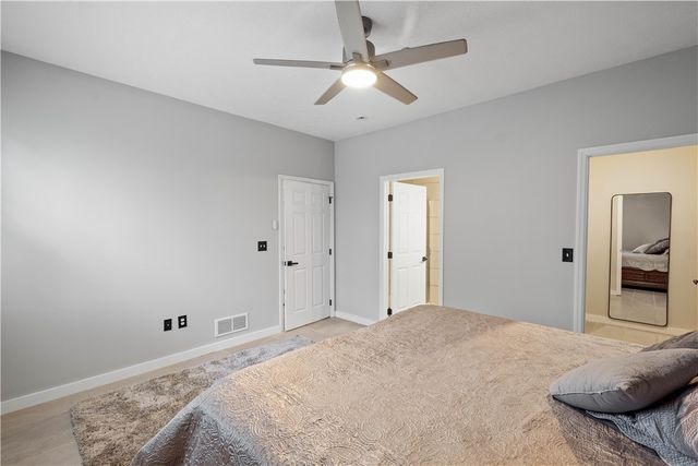 1608 Saint Andrews Dr, South Strabane, PA 15301