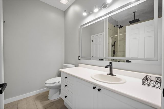 1608 Saint Andrews Dr, South Strabane, PA 15301