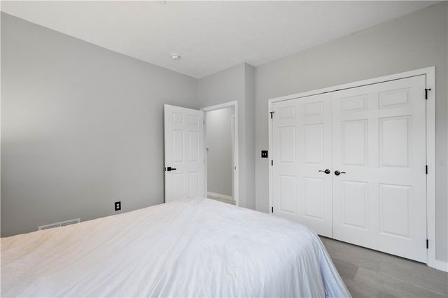 1608 Saint Andrews Dr, South Strabane, PA 15301