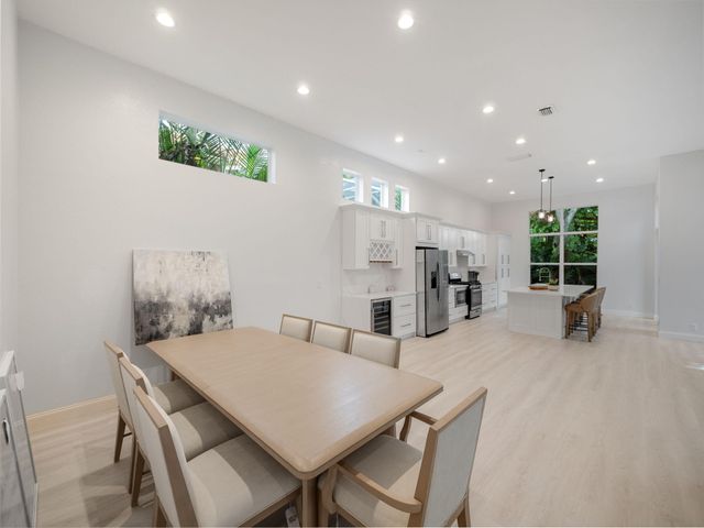 143 Sunset Bay Drive, Palm Beach Gardens, FL 33418