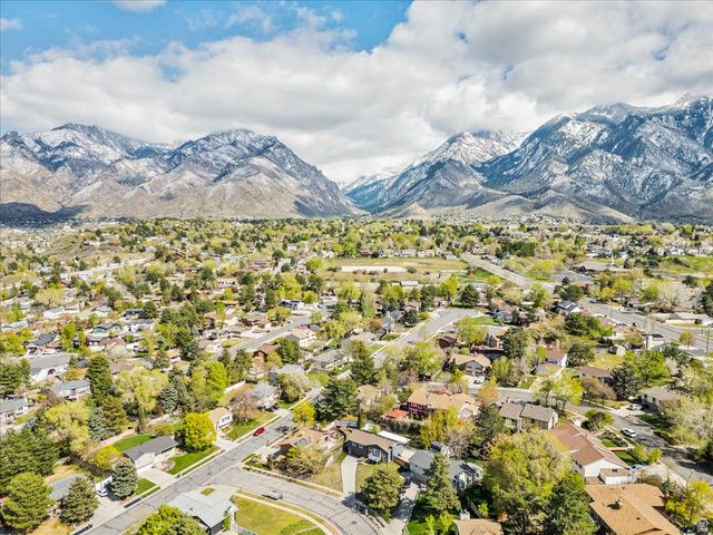 2196 E THISTLEWOOD WAY, Sandy, UT 84092