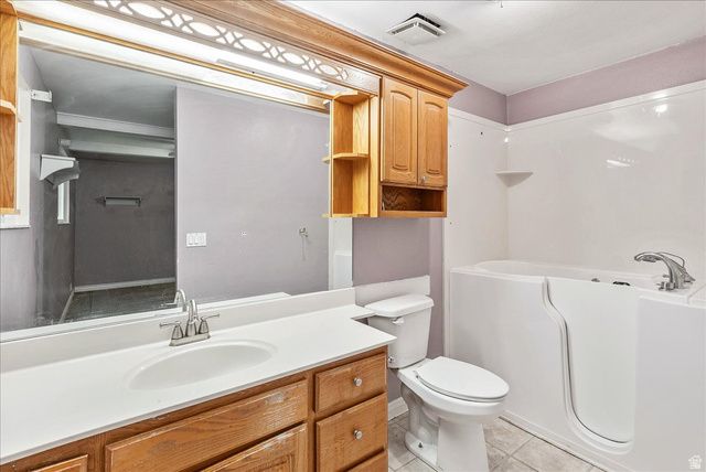 2196 E THISTLEWOOD WAY, Sandy, UT 84092