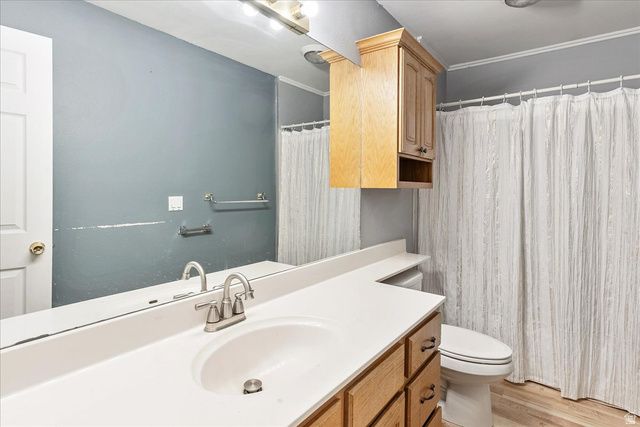 2196 E THISTLEWOOD WAY, Sandy, UT 84092