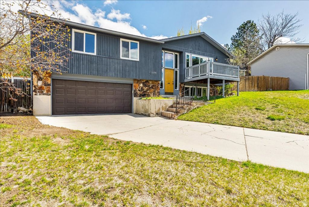 2196 E THISTLEWOOD WAY, Sandy, UT 84092