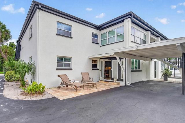 1065 EDEN ISLE BOULEVARD NE 2, St Petersburg, FL 33704