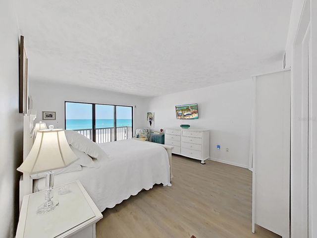 19020 GULF BOULEVARD 8, Indian Shores, FL 33785