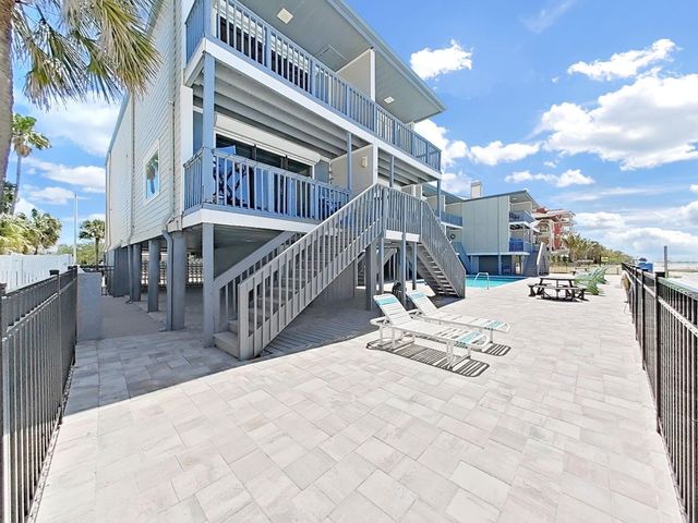 19020 GULF BOULEVARD 8, Indian Shores, FL 33785