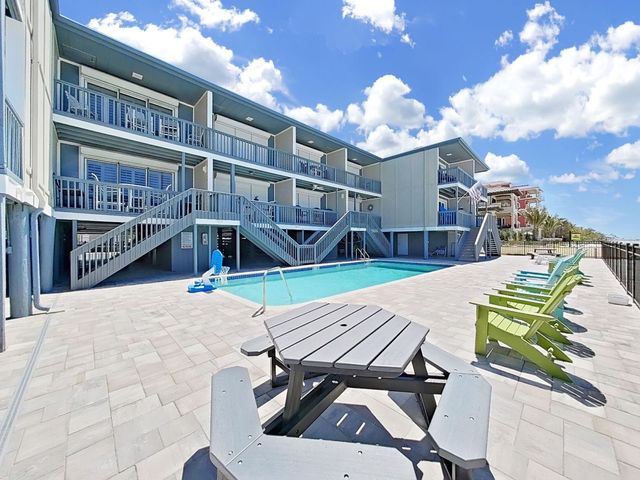 19020 GULF BOULEVARD 8, Indian Shores, FL 33785
