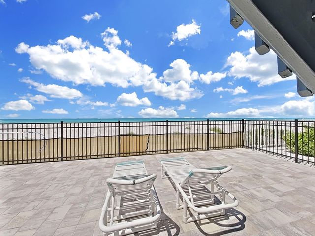 19020 GULF BOULEVARD 8, Indian Shores, FL 33785