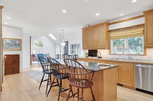 55-B Hancock St, Lexington, MA 02420