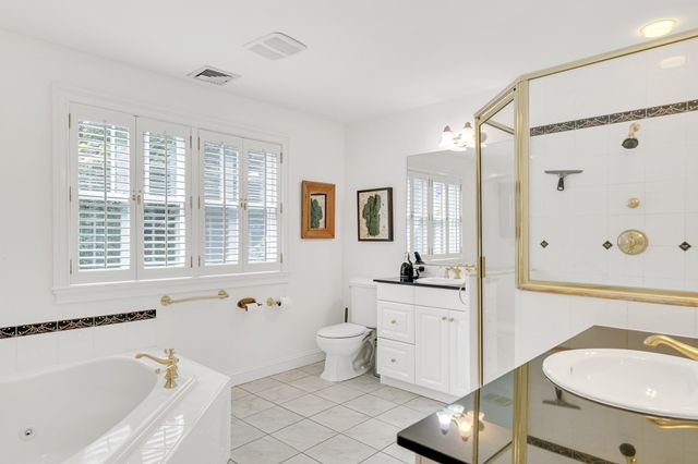 55-B Hancock St, Lexington, MA 02420