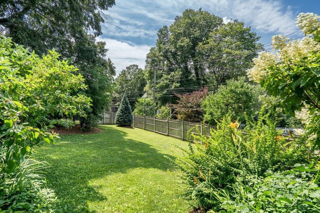 55-B Hancock St, Lexington, MA 02420