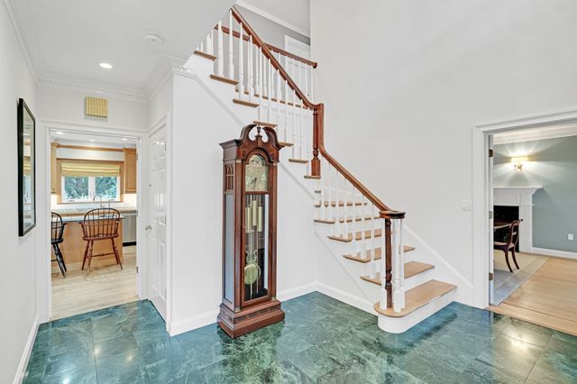 55-B Hancock St, Lexington, MA 02420