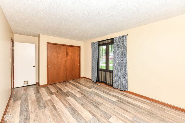 1202 Willow Way, Noblesville, IN 46062