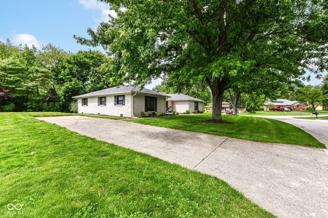 1202 Willow Way, Noblesville, IN 46062