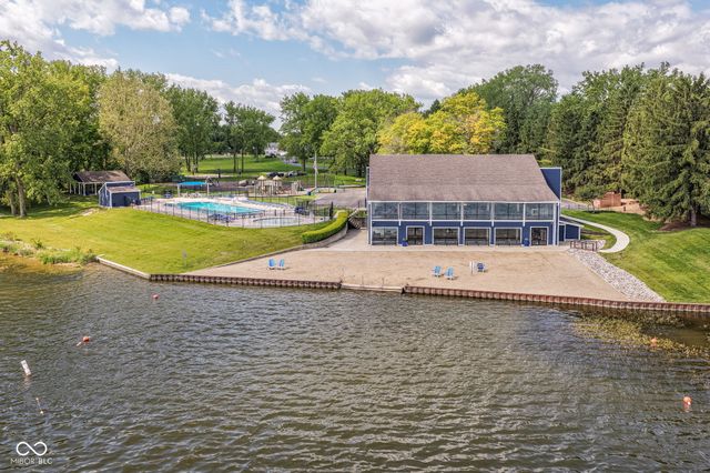 1202 Willow Way, Noblesville, IN 46062
