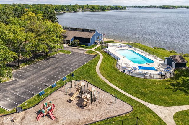 1202 Willow Way, Noblesville, IN 46062