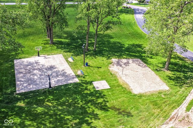 1202 Willow Way, Noblesville, IN 46062