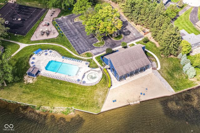 1202 Willow Way, Noblesville, IN 46062