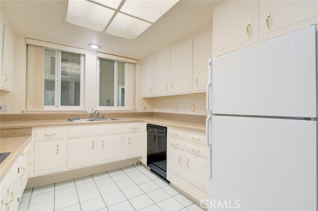 126 Avenida Majorca O, Laguna Woods, CA 92637