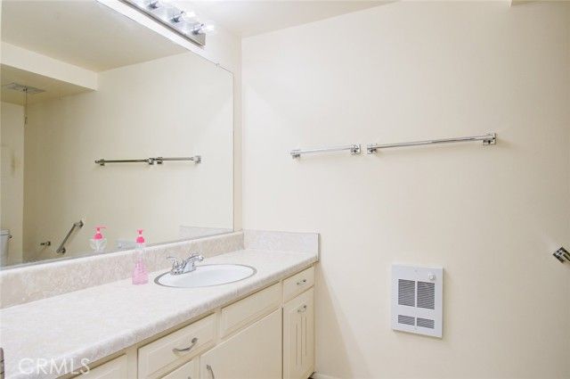 126 Avenida Majorca O, Laguna Woods, CA 92637