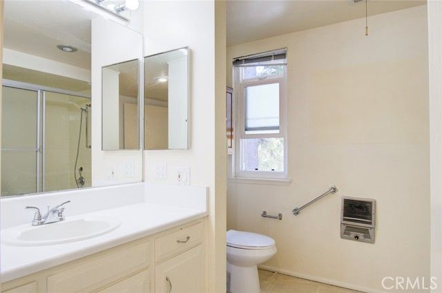 126 Avenida Majorca O, Laguna Woods, CA 92637