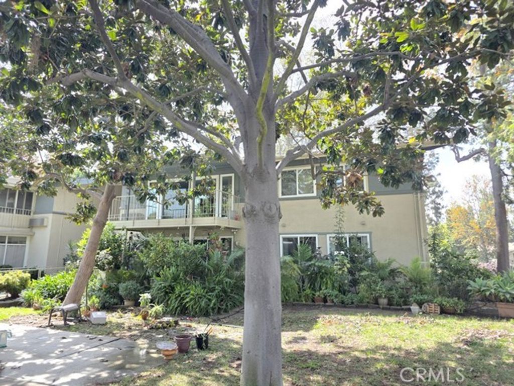 126 Avenida Majorca O, Laguna Woods, CA 92637
