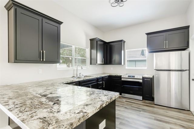 1031 County Road 3404, Cleveland, TX 77327