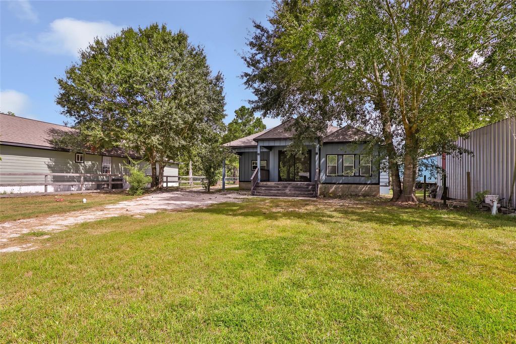 1031 County Road 3404, Cleveland, TX 77327